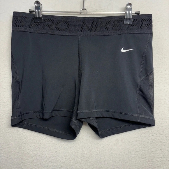 NIKE MID-RISE MESH-PANELED SHORTS black fn3336-010 L - Picture 5 of 10